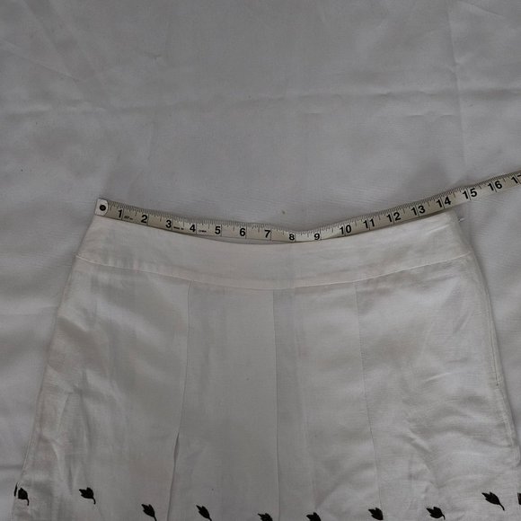 Ann Taylor Women's White/Black Floral Embroidered Pleated A-Line Skirt Size 4 - Picture 9 of 11